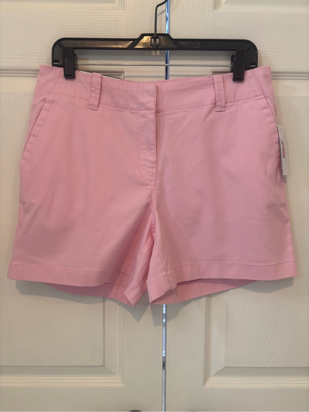 New - Vineyard Vines 5 inch Everyday Women’s Pink Casual Chino Shorts. Size: 8